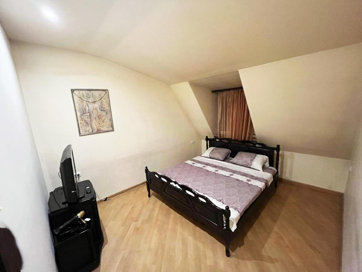 Amigo Guest House Yerevan Exterior photo