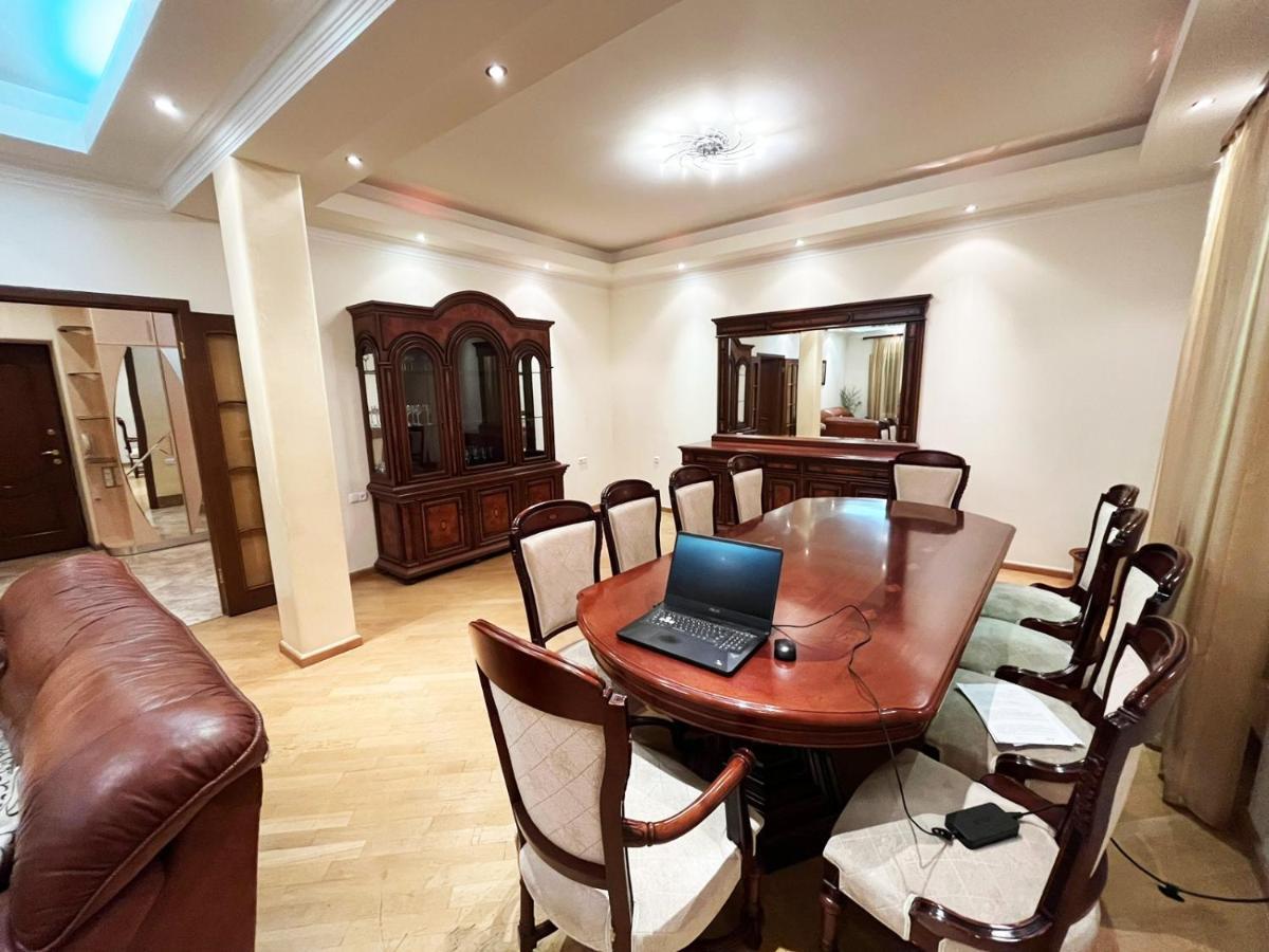 Amigo Guest House Yerevan Exterior photo